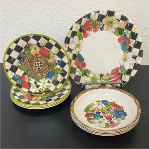MacKenzie-Childs Checkered Floral Dinnerware Set - Black, White, Green